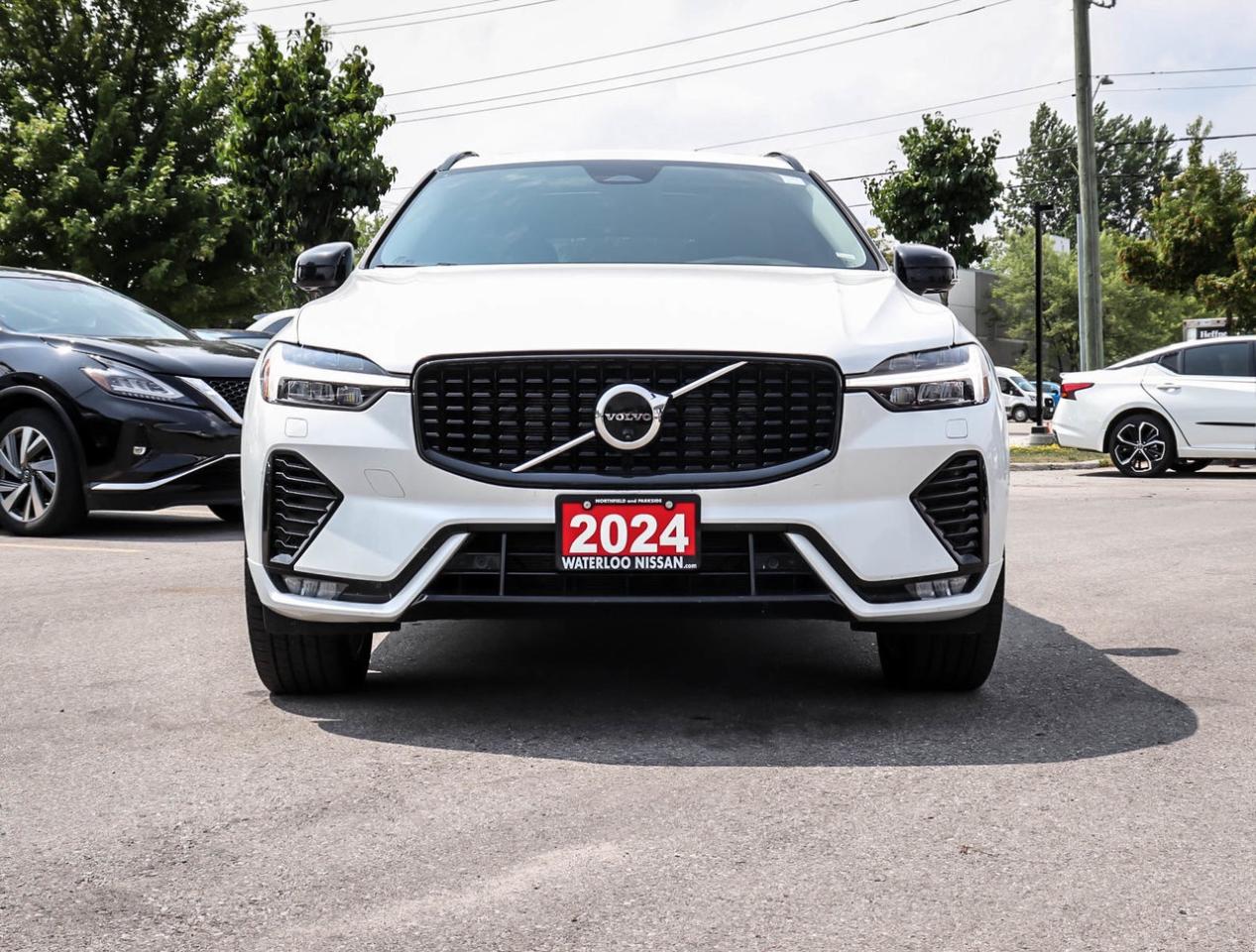 2024 Volvo XC60 B5 AWD Plus Dark Theme !!! NO ACCIDENTS !!! 360 CA Photo