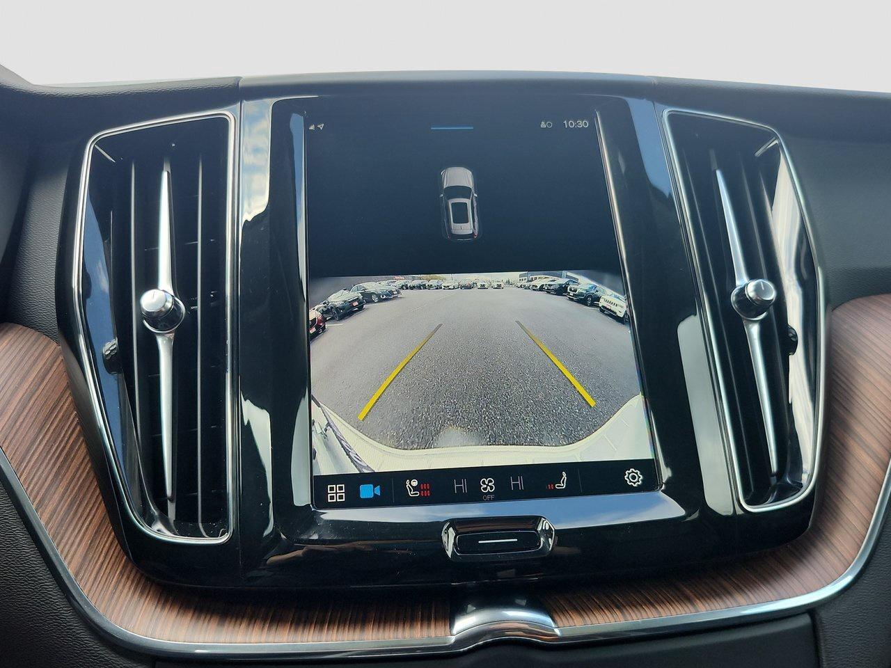 2024 Volvo XC60 B5 AWD Plus Dark Theme !!! NO ACCIDENTS !!! 360 CA Photo