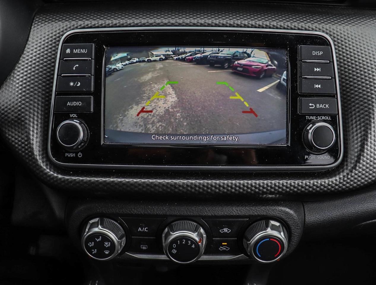 2019 Nissan Kicks S Photo