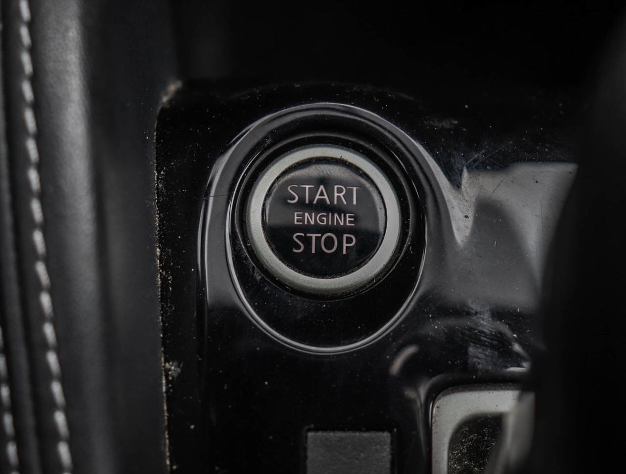 2019 Nissan Kicks S FWD !!! NO ACCIDENTS !!! ONE OWNER !!! !!! LOW K Photo