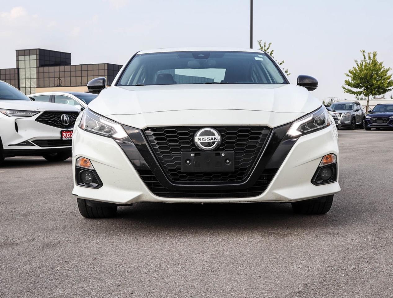 2022 Nissan Altima SR Midnight Edition 2.5L 4 CYL !!! NO ACCIDENTS !! Photo