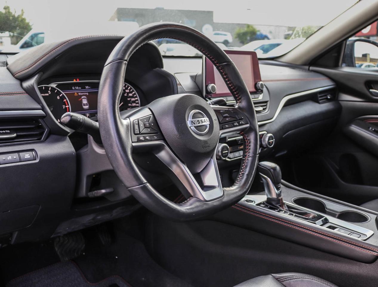 2022 Nissan Altima SR Midnight Edition 2.5L 4 CYL !!! NO ACCIDENTS !! Photo