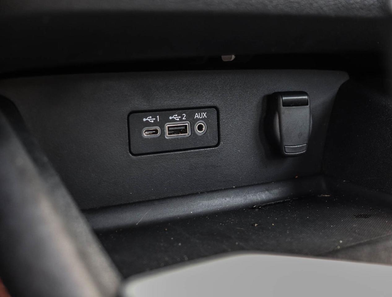 2022 Nissan Altima SR Midnight Edition 2.5L 4 CYL !!! NO ACCIDENTS !! Photo