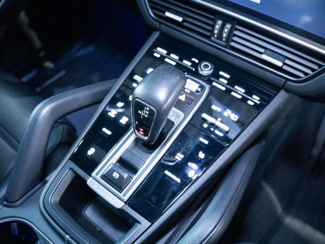 2022 Porsche Cayenne  Photo