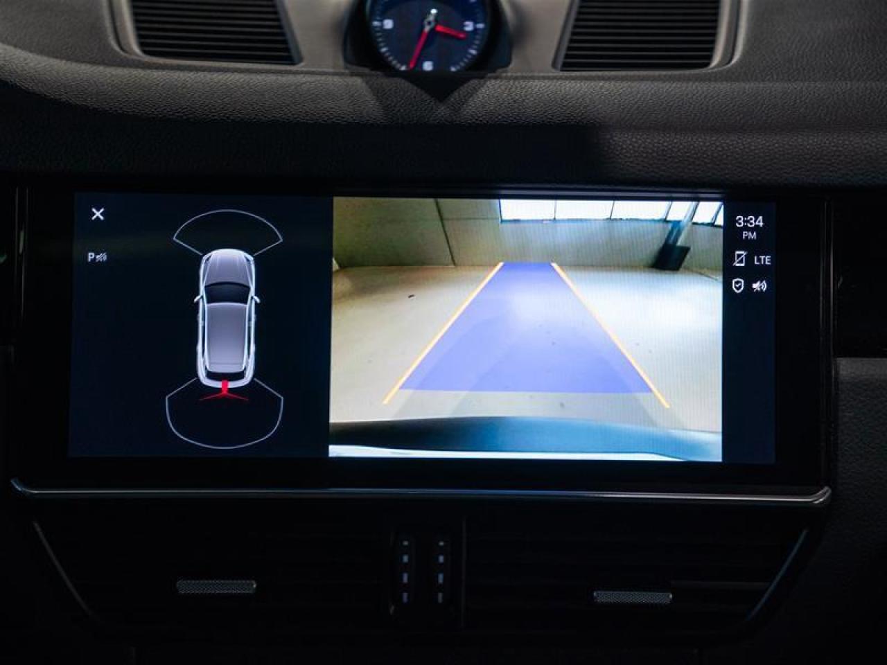 2022 Porsche Cayenne  Photo