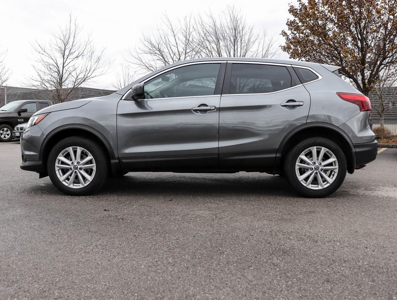 2019 Nissan Qashqai S FWD !!! NO ACCIDENTS !!! 17 ALLOYS   HEATED SEAT Photo