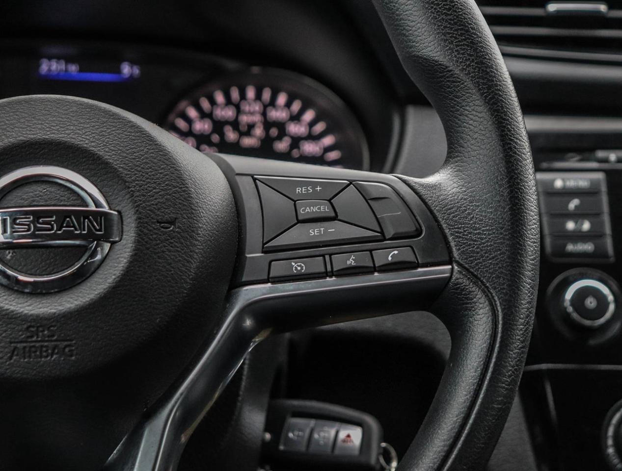 2019 Nissan Qashqai S FWD !!! NO ACCIDENTS !!! 17 ALLOYS   HEATED SEAT Photo