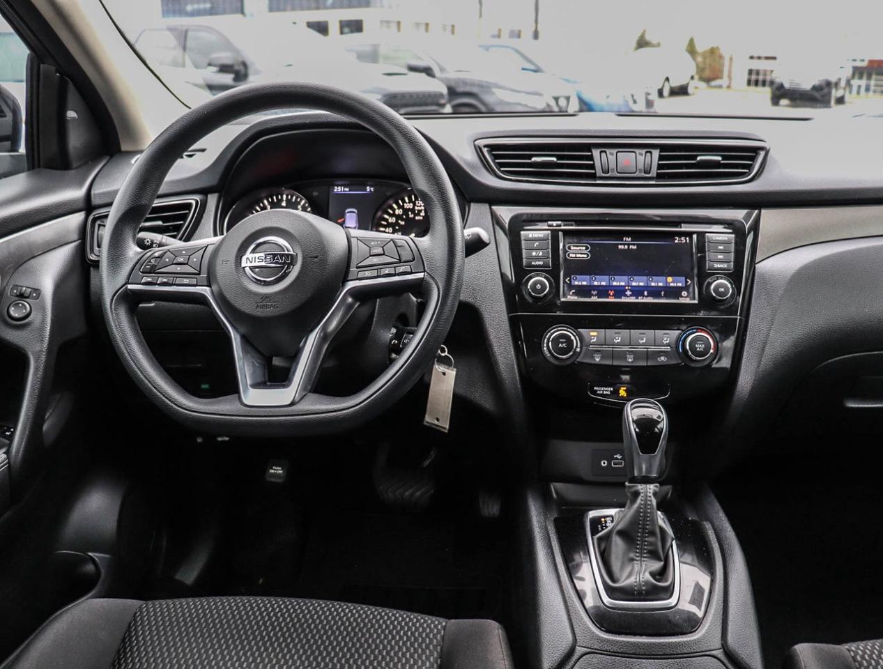 2019 Nissan Qashqai S FWD !!! NO ACCIDENTS !!! 17 ALLOYS   HEATED SEAT Photo