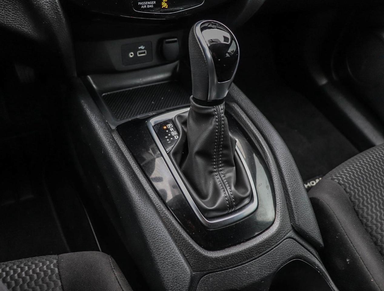 2019 Nissan Qashqai S FWD !!! NO ACCIDENTS !!! 17 ALLOYS   HEATED SEAT Photo