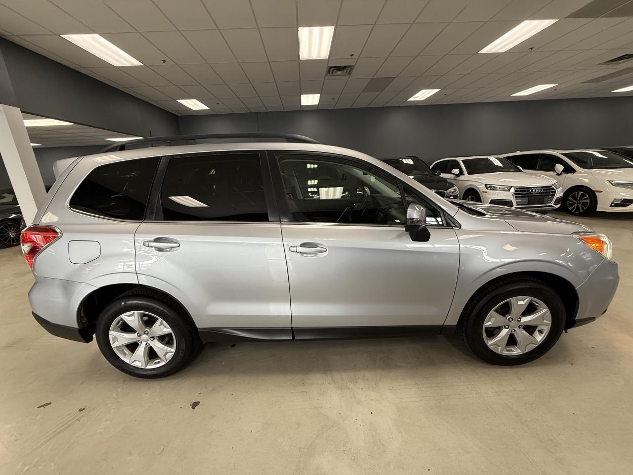 2015 Subaru Forester 5dr Wgn CVT 2.5i Limited Pkg VERY CLEAN Photo