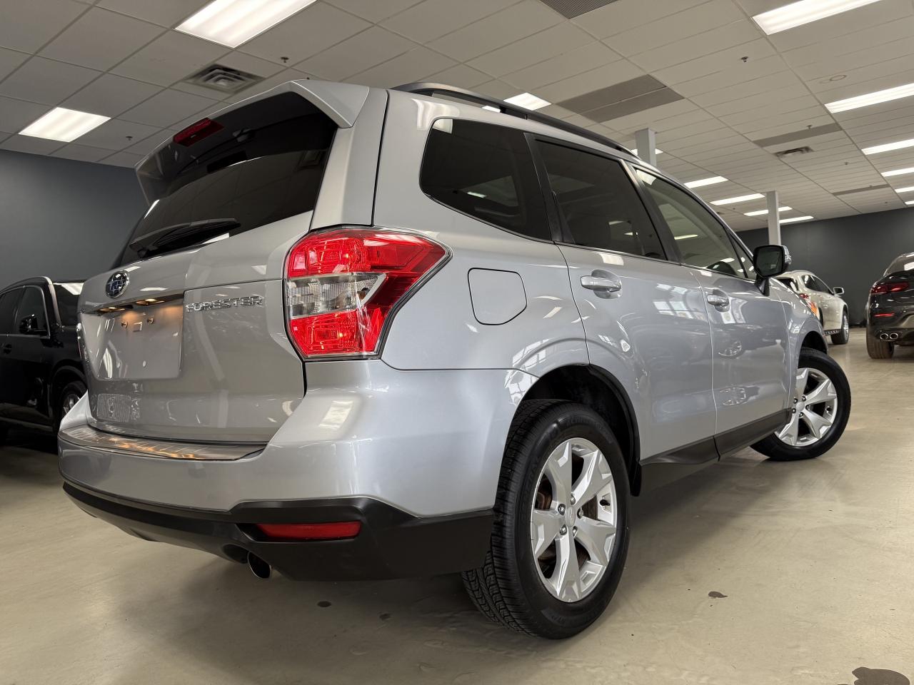 2015 Subaru Forester 5dr Wgn CVT 2.5i Limited Pkg VERY CLEAN Photo
