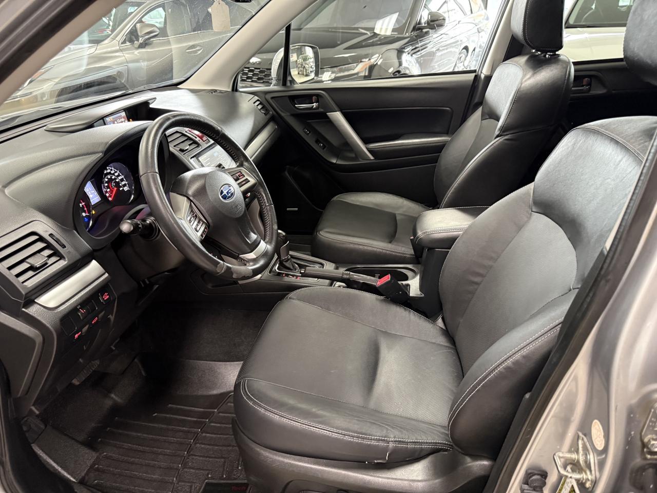 2015 Subaru Forester 5dr Wgn CVT 2.5i Limited Pkg VERY CLEAN Photo