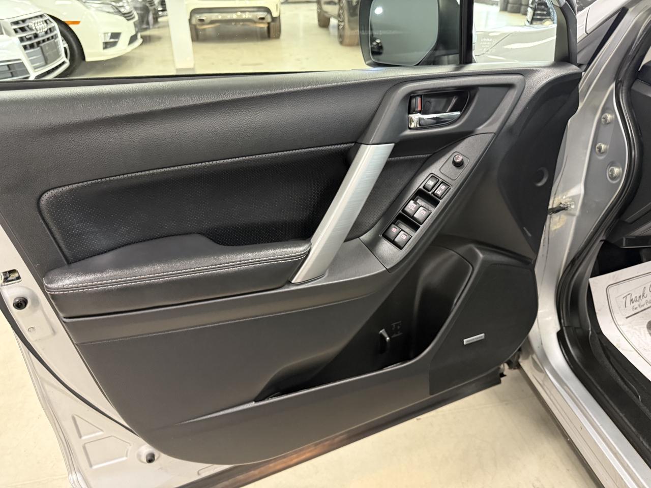 2015 Subaru Forester 5dr Wgn CVT 2.5i Limited Pkg VERY CLEAN Photo