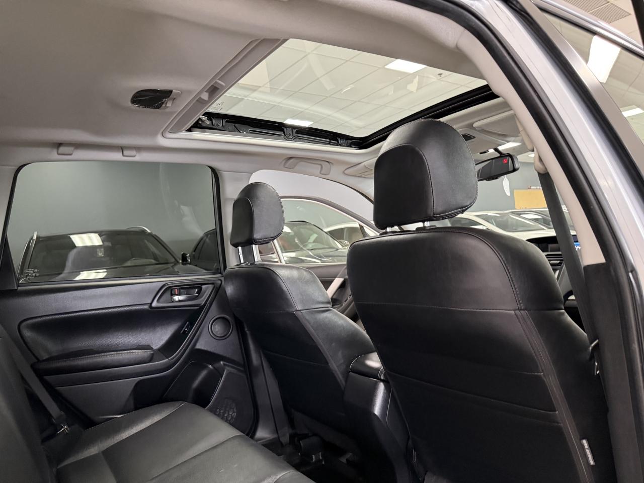 2015 Subaru Forester 5dr Wgn CVT 2.5i Limited Pkg VERY CLEAN Photo