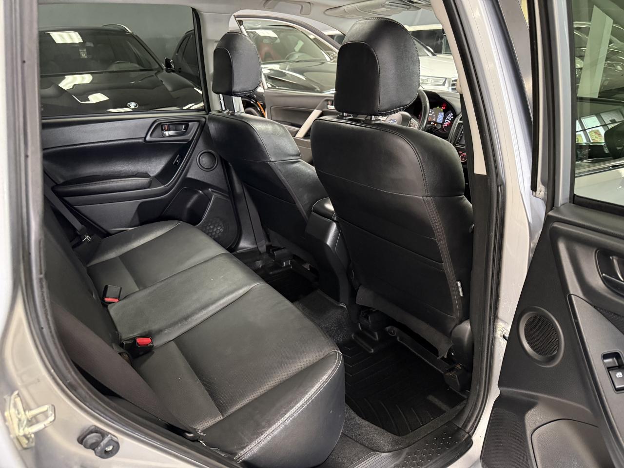 2015 Subaru Forester 5dr Wgn CVT 2.5i Limited Pkg VERY CLEAN Photo