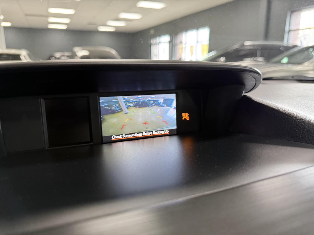 2015 Subaru Forester 5dr Wgn CVT 2.5i Limited Pkg VERY CLEAN Photo