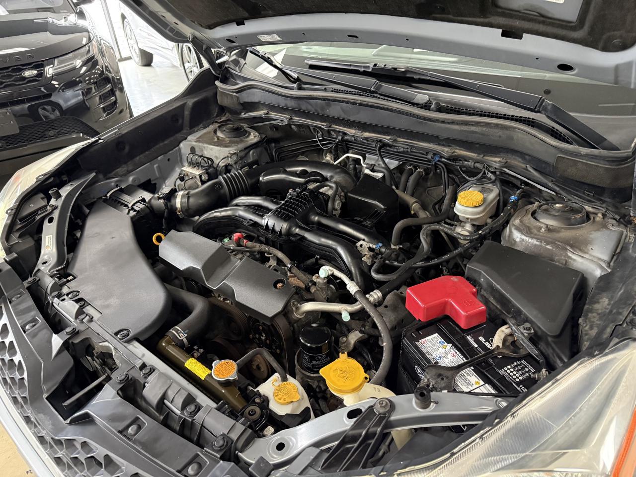 2015 Subaru Forester 5dr Wgn CVT 2.5i Limited Pkg VERY CLEAN Photo