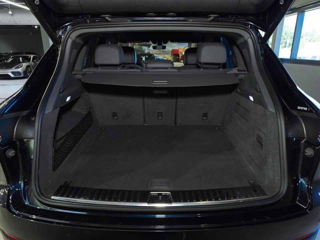 2023 Porsche Cayenne  Photo