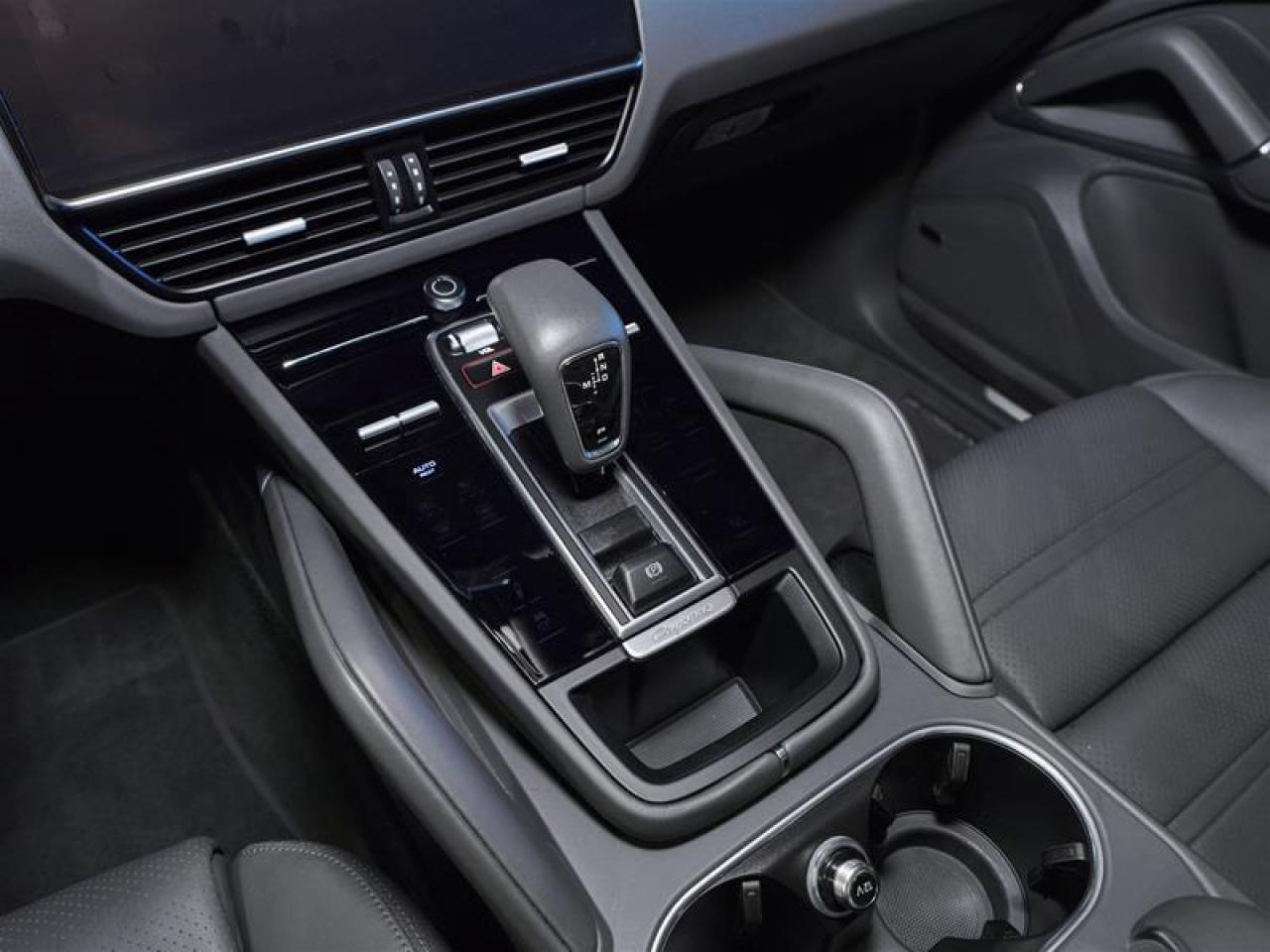 2023 Porsche Cayenne  Photo