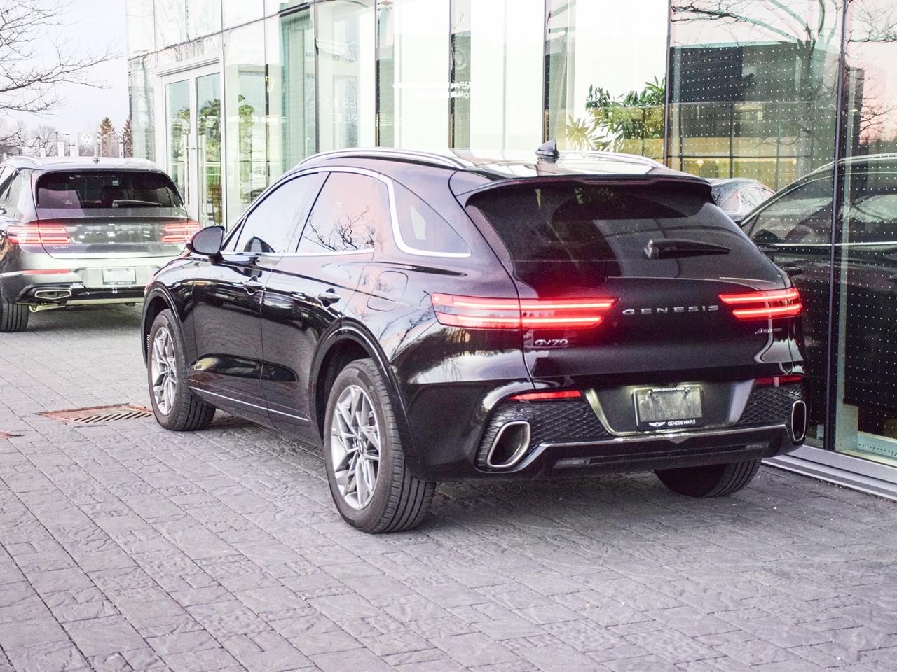 2023 Genesis GV70 2.5T Advanced AWD *1Owner/No Accident Records* Photo