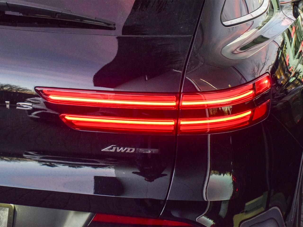 2023 Genesis GV70 2.5T Advanced AWD *1Owner/No Accident Records* Photo