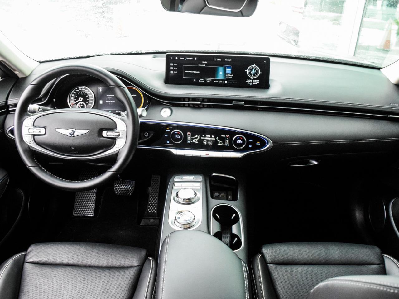 2023 Genesis GV70 2.5T Advanced AWD *1Owner/No Accident Records* Photo