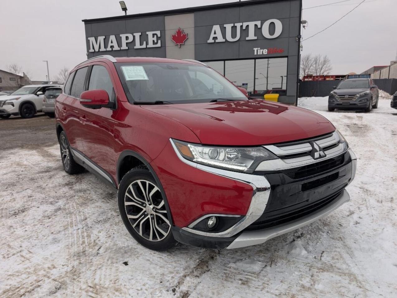 2017 Mitsubishi Outlander ES AWD   LEATHER   SUNROOF   CAMERA Photo