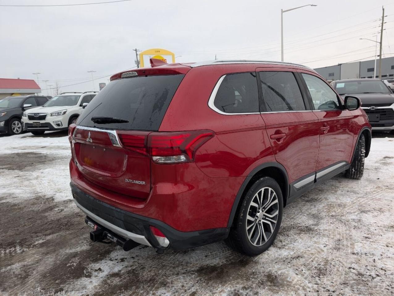2017 Mitsubishi Outlander ES AWD   LEATHER   SUNROOF   CAMERA Photo