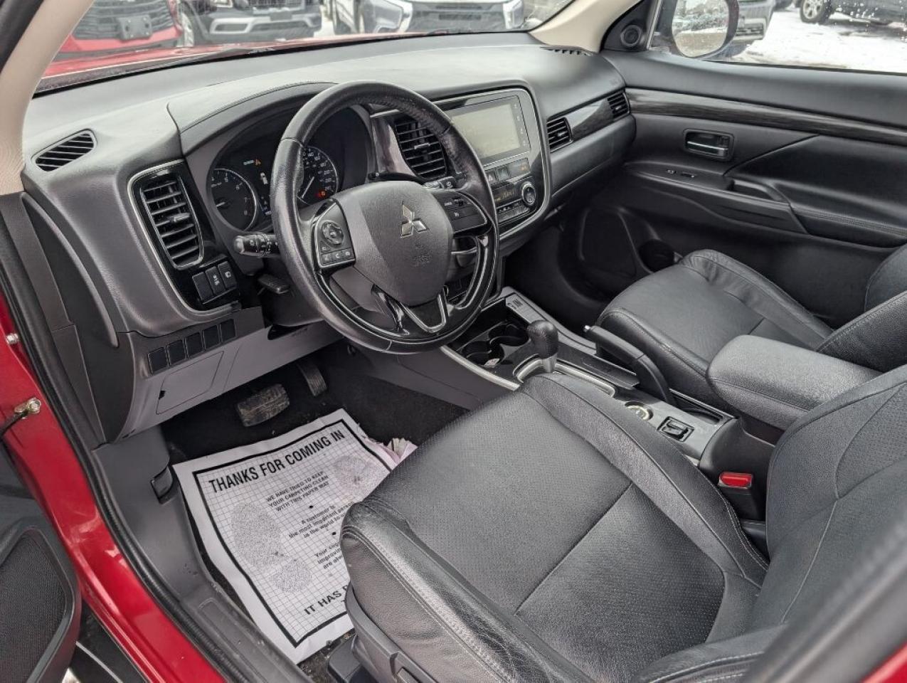 2017 Mitsubishi Outlander ES AWD   LEATHER   SUNROOF   CAMERA Photo