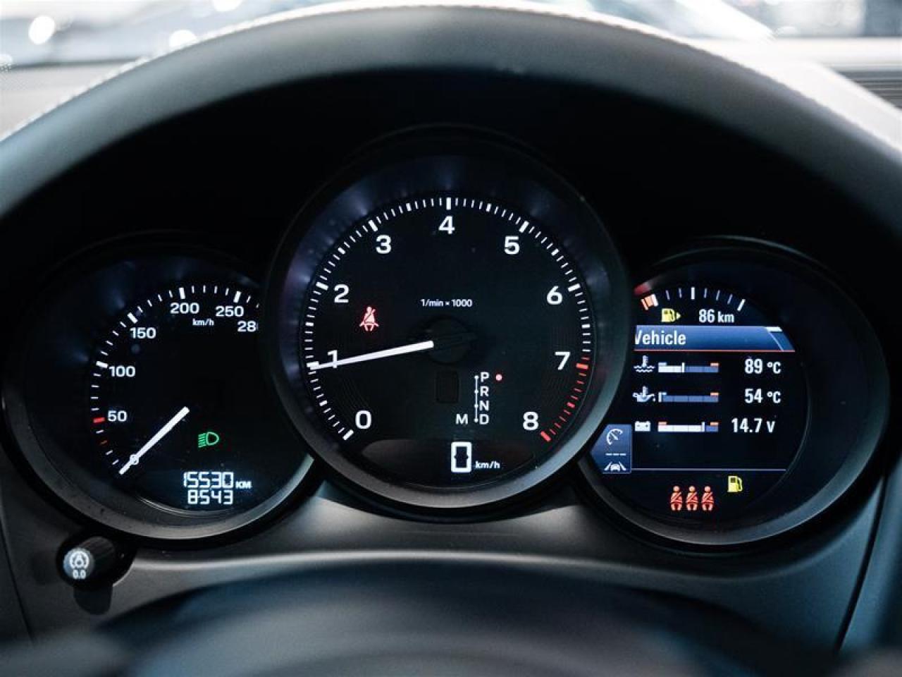 2025 Porsche Macan AWD Photo