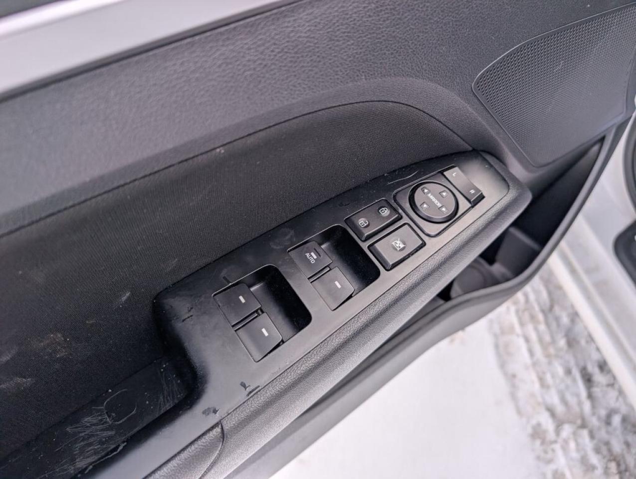 2019 Hyundai Elantra Preferred   CAMERA   CARPLAY   HEATED SEATS Photo