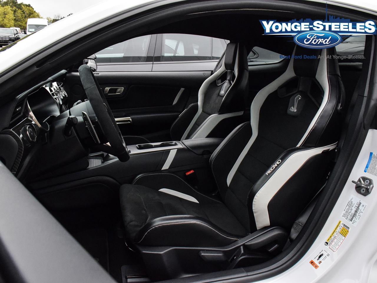 2021 Ford Mustang SHLEBY GT500 CARBON TRACK/TECH PKG 5425 KMS ~RARE~ Photo