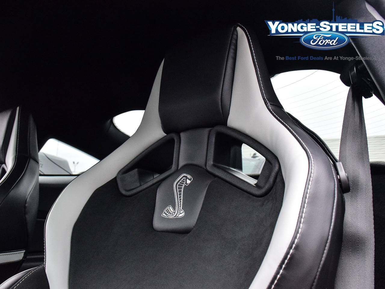 2021 Ford Mustang SHLEBY GT500 CARBON TRACK/TECH PKG 5425 KMS ~RARE~ Photo