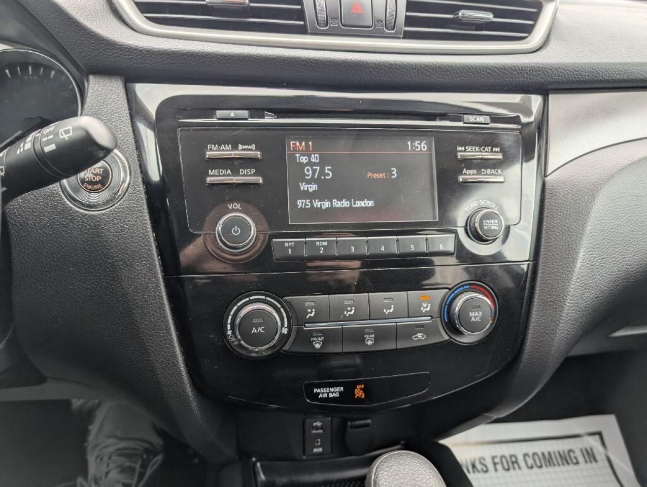 2016 Nissan Rogue SV AWD   PANOROOF   CAMERA   HTD SEATS Photo