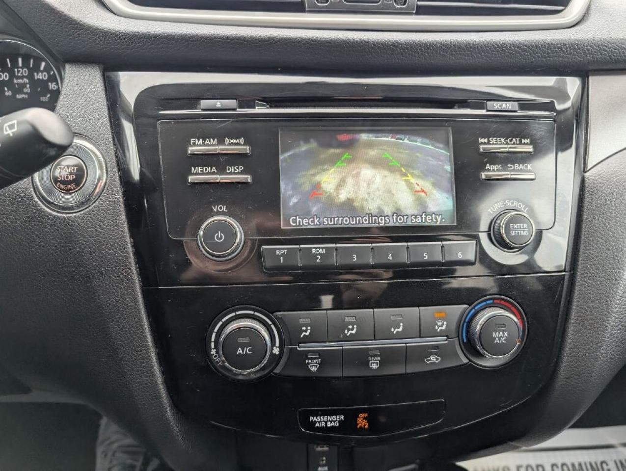 2016 Nissan Rogue SV AWD   PANOROOF   CAMERA   HTD SEATS Photo