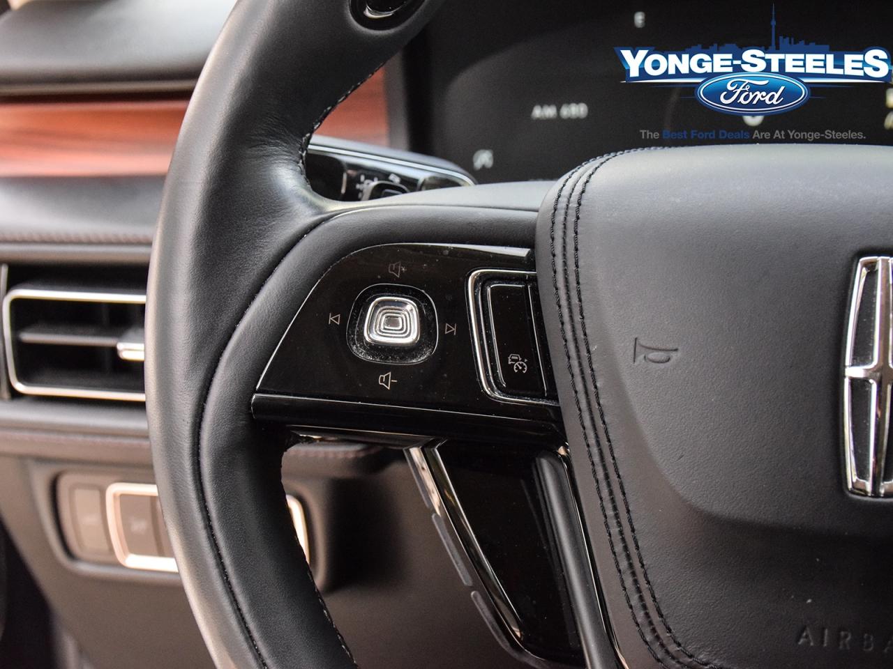 2023 Lincoln Aviator RESERVE 201A JET PACKAGE ONE OWNER NO ACCIDENT Photo