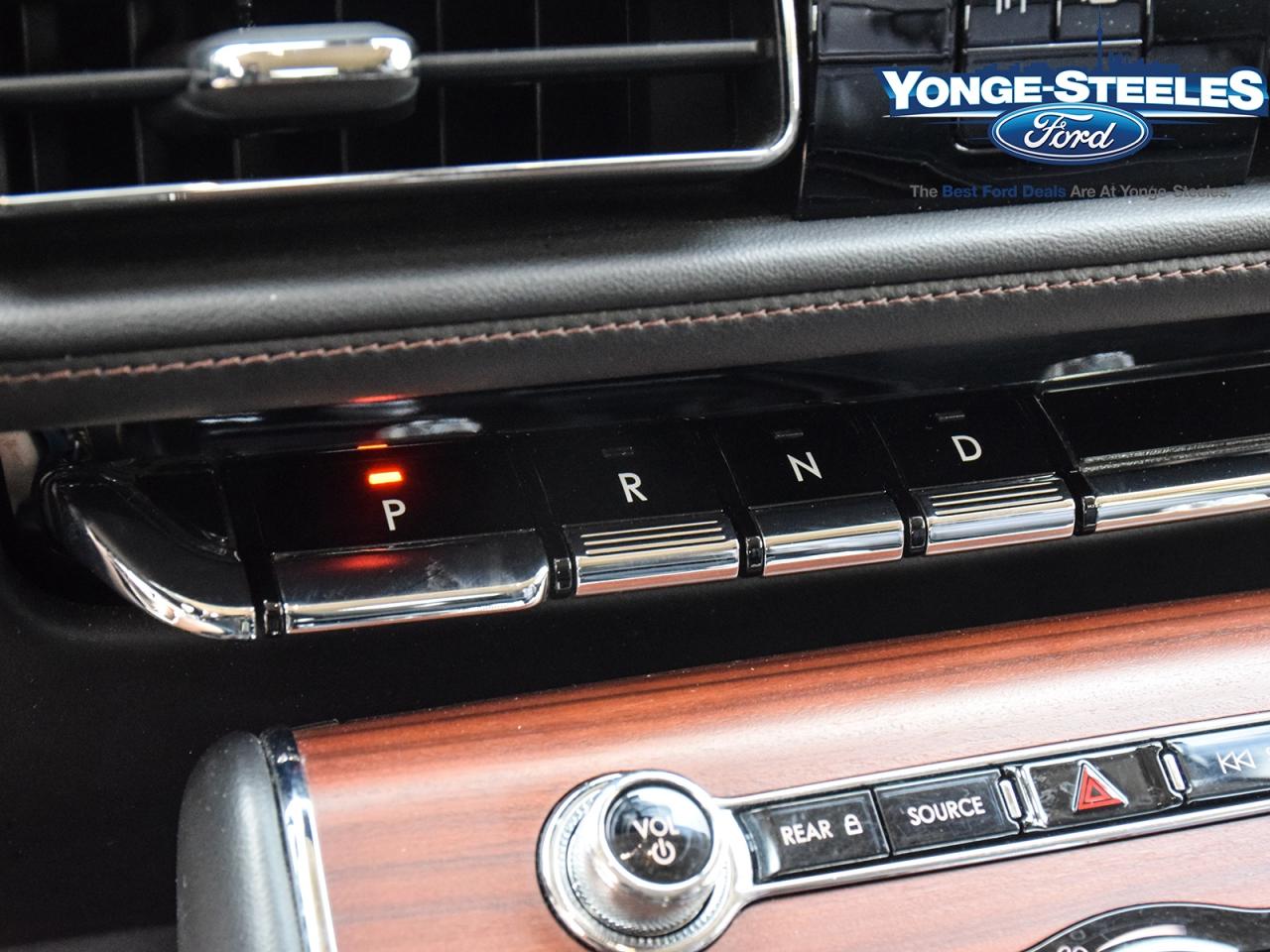 2023 Lincoln Aviator RESERVE 201A JET PACKAGE ONE OWNER NO ACCIDENT Photo