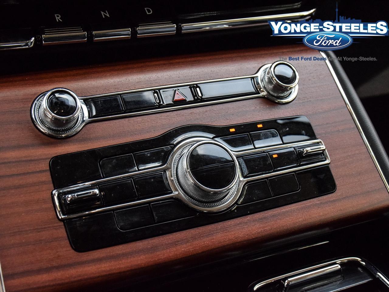 2023 Lincoln Aviator RESERVE 201A JET PACKAGE ONE OWNER NO ACCIDENT Photo