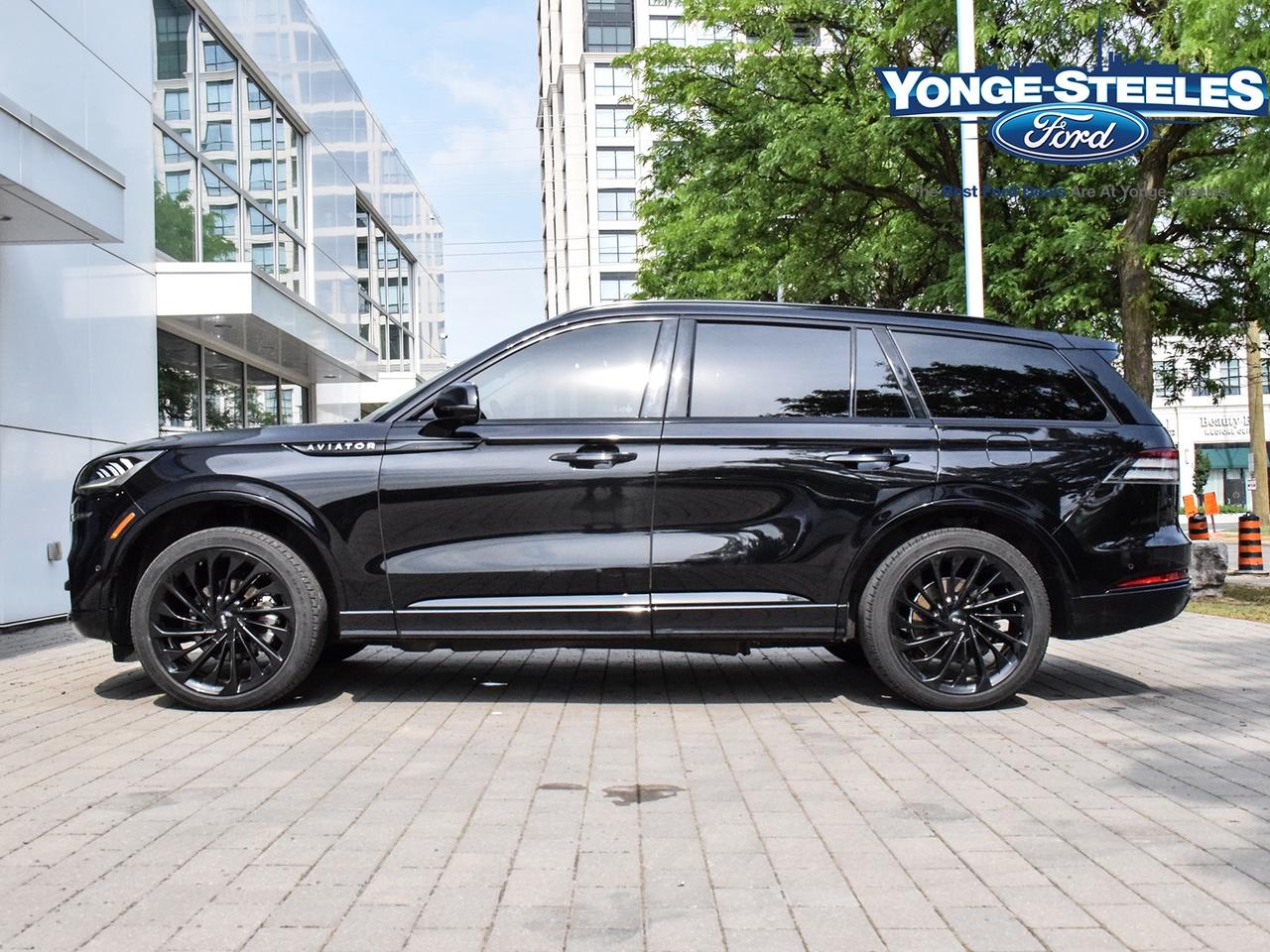 2023 Lincoln Aviator RESERVE 201A JET PACKAGE ONE OWNER NO ACCIDENT Photo4