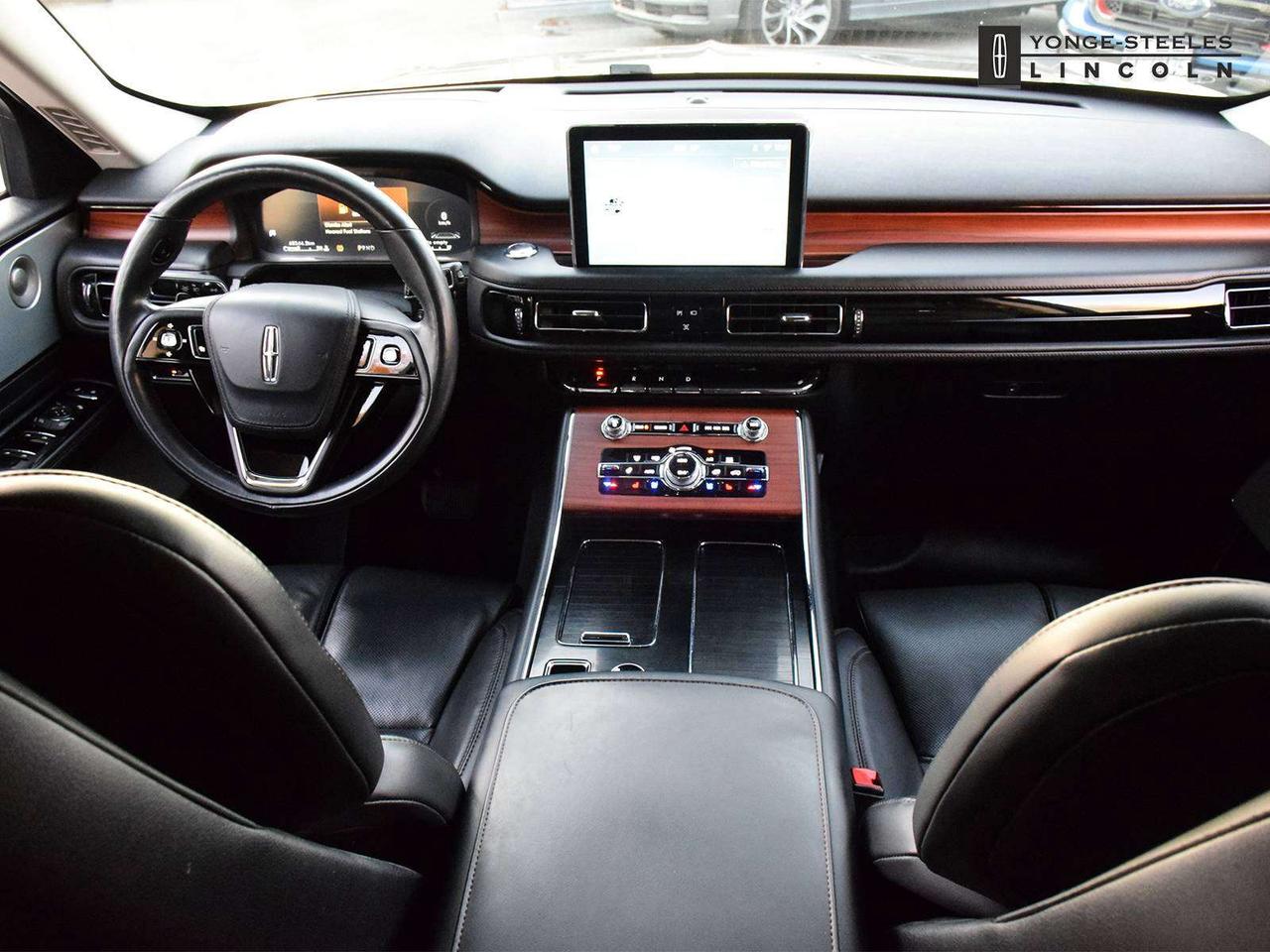 2023 Lincoln Aviator RESERVE 201A JET PACKAGE ONE OWNER NO ACCIDENT Photo