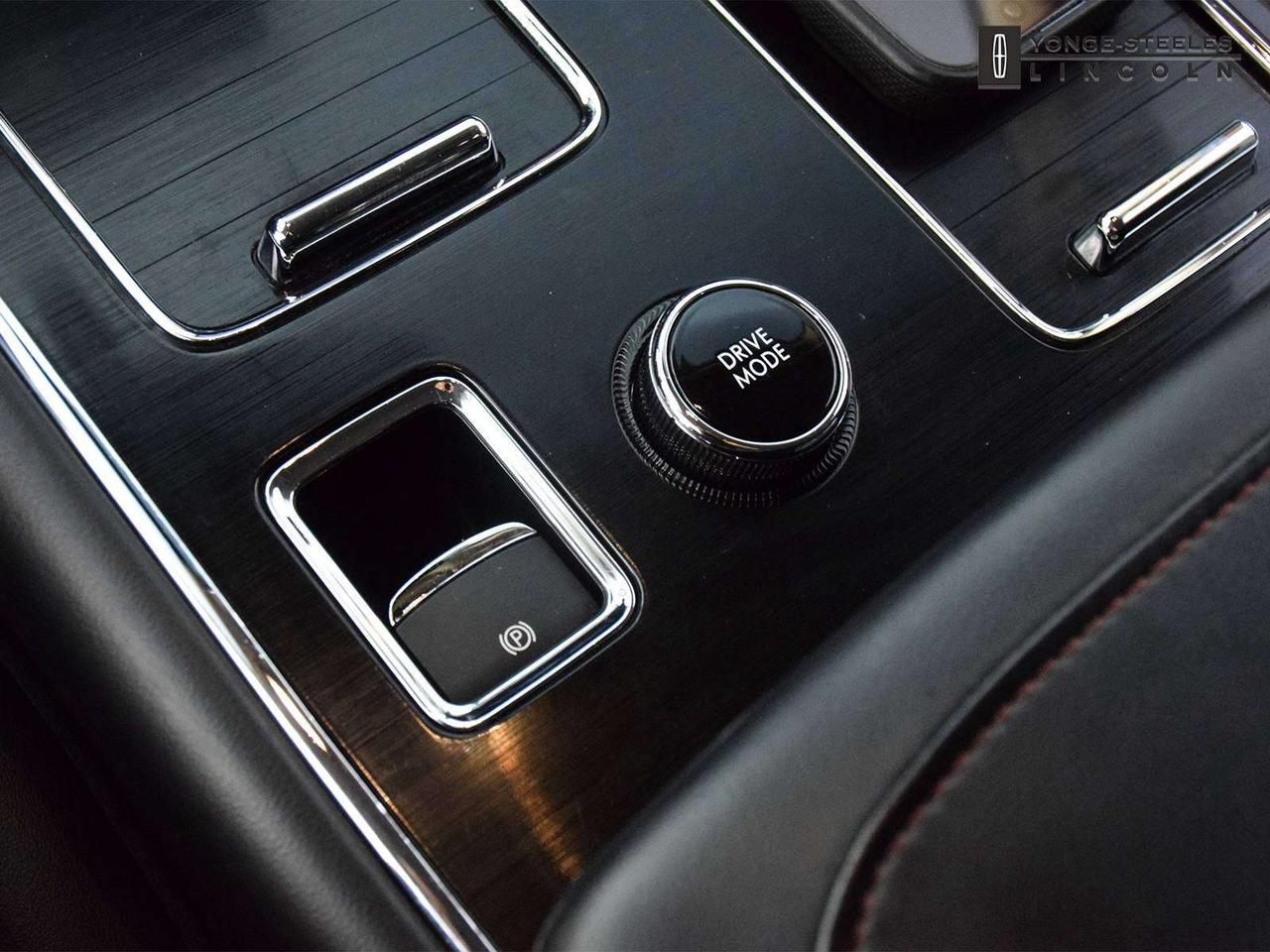 2023 Lincoln Aviator RESERVE 201A JET PACKAGE ONE OWNER NO ACCIDENT Photo