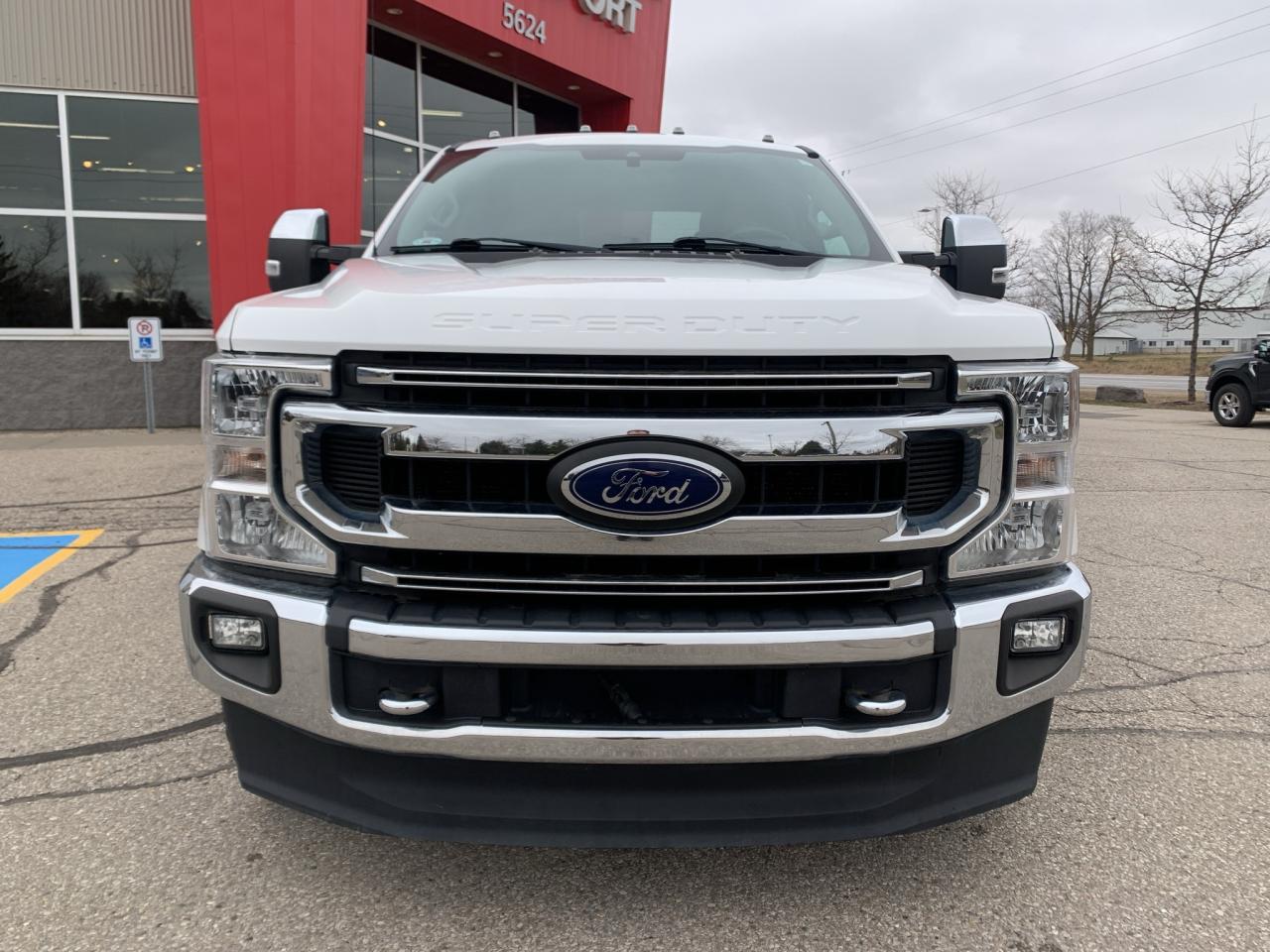 2020 Ford F-250 DIESEL XLT 4WD Crew Cab 6.75' Box Photo2