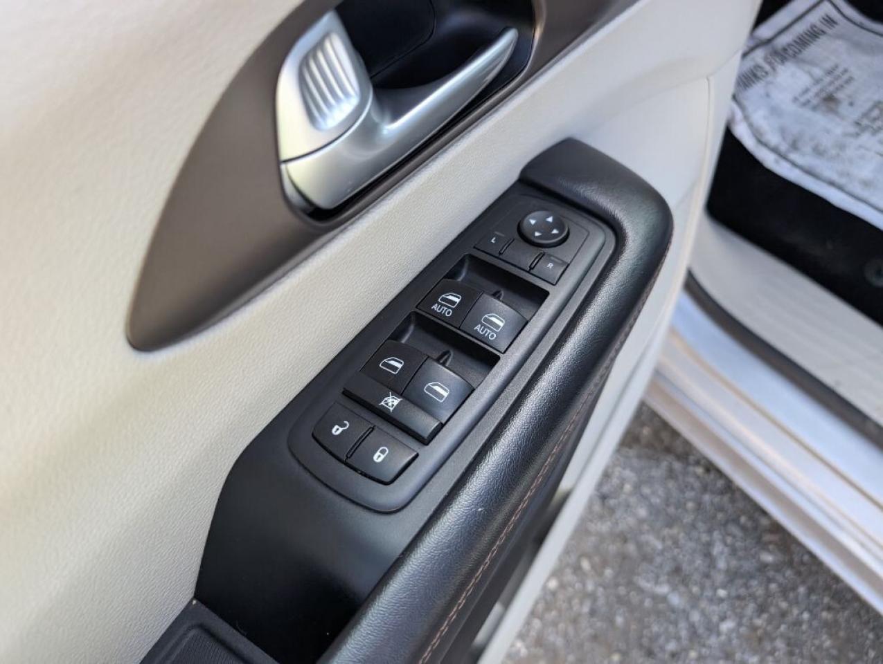 2017 Chrysler Pacifica Touring   DVD   POWER SLIDING DOORS   POWER LIFTGA Photo