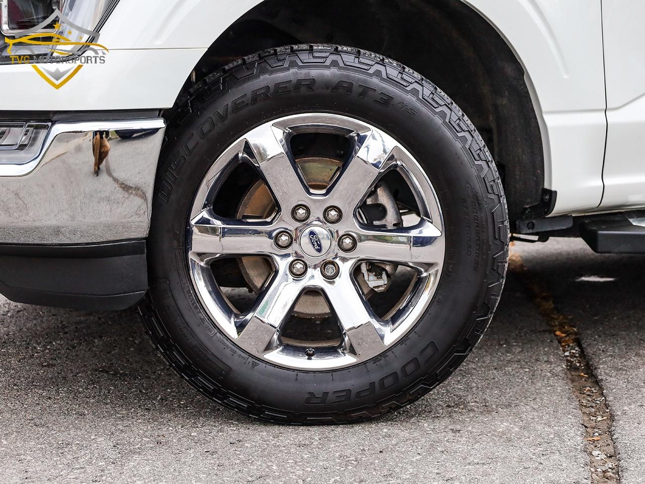 2022 Ford F-150 LARIAT BAJA TAN INTERIOR PANO ROOF Photo
