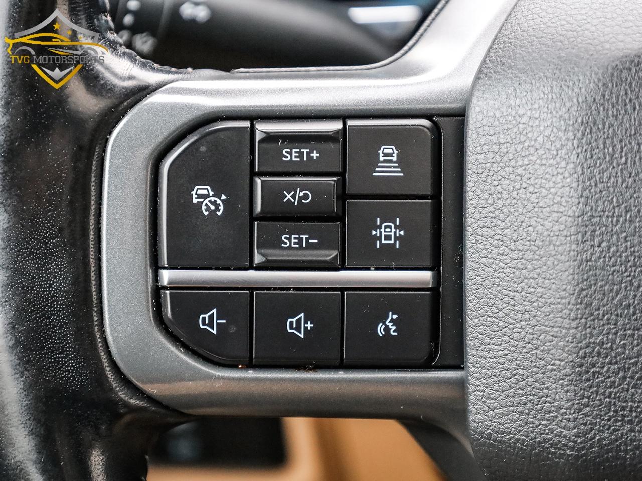 2022 Ford F-150 LARIAT BAJA TAN INTERIOR PANO ROOF Photo