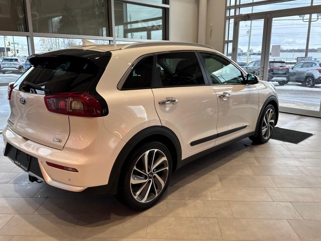 2019 Kia NIRO SX Touring FWD Photo