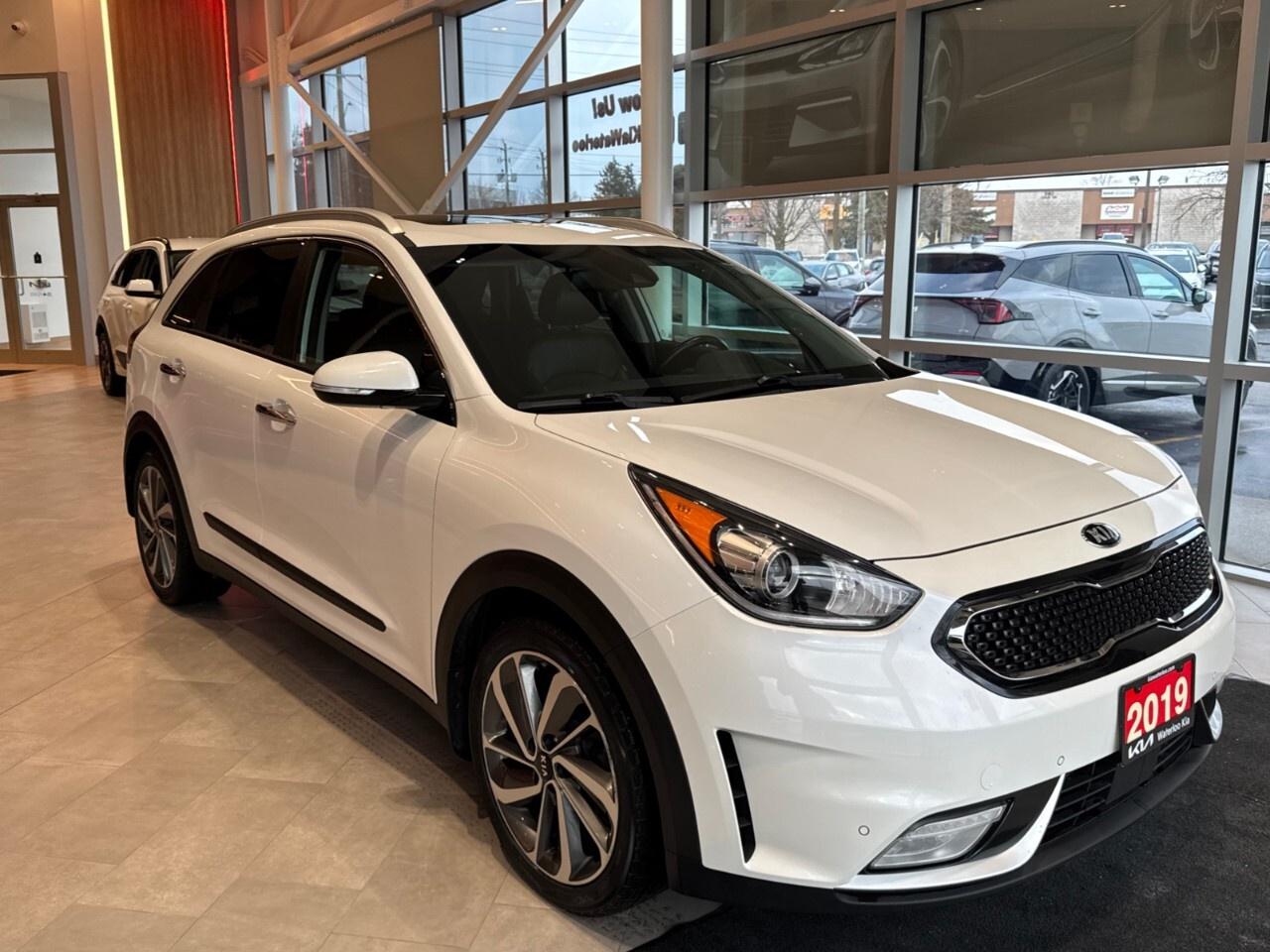 2019 Kia NIRO SX Touring FWD Photo2