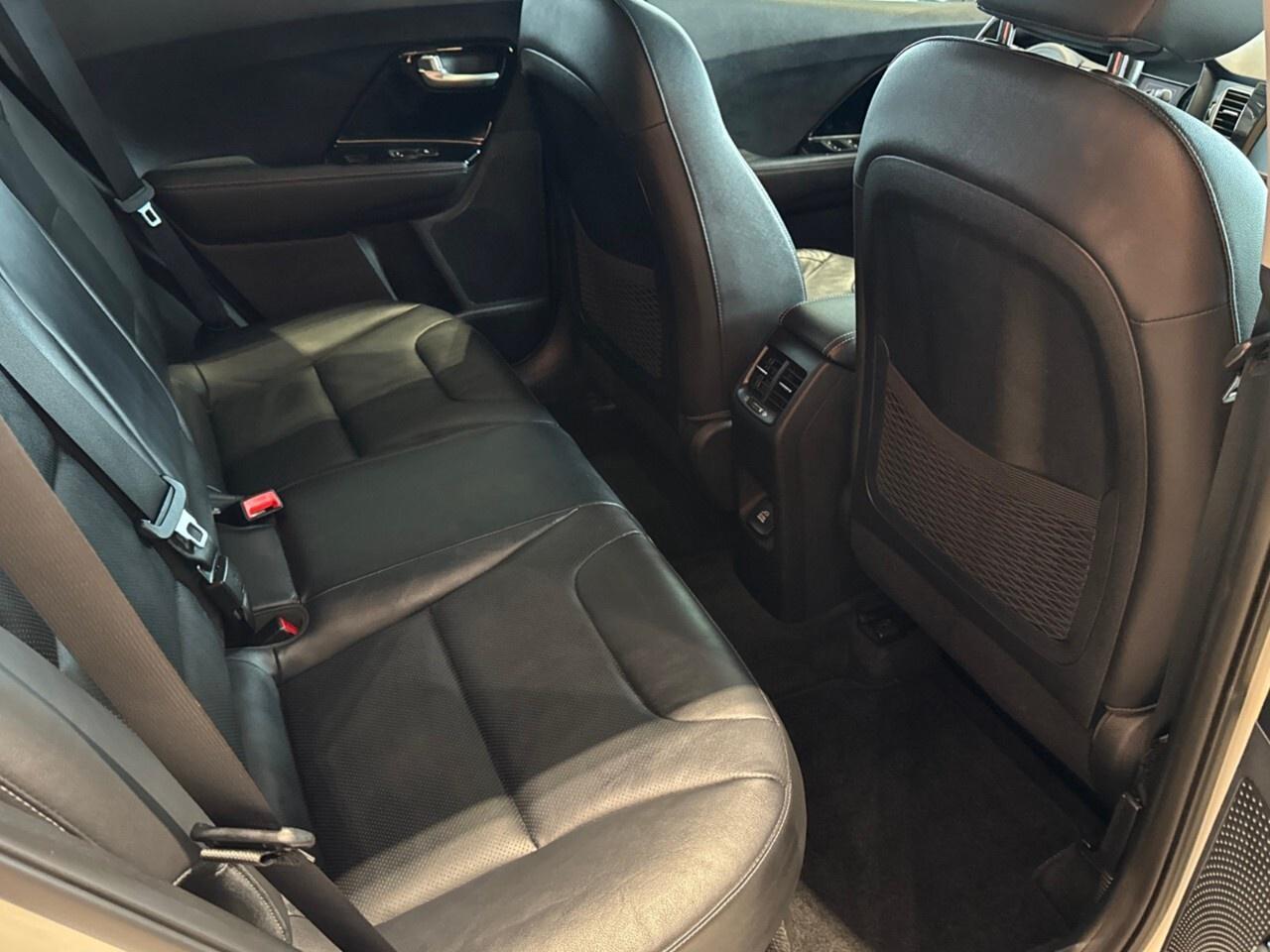 2019 Kia NIRO SX Touring FWD Photo