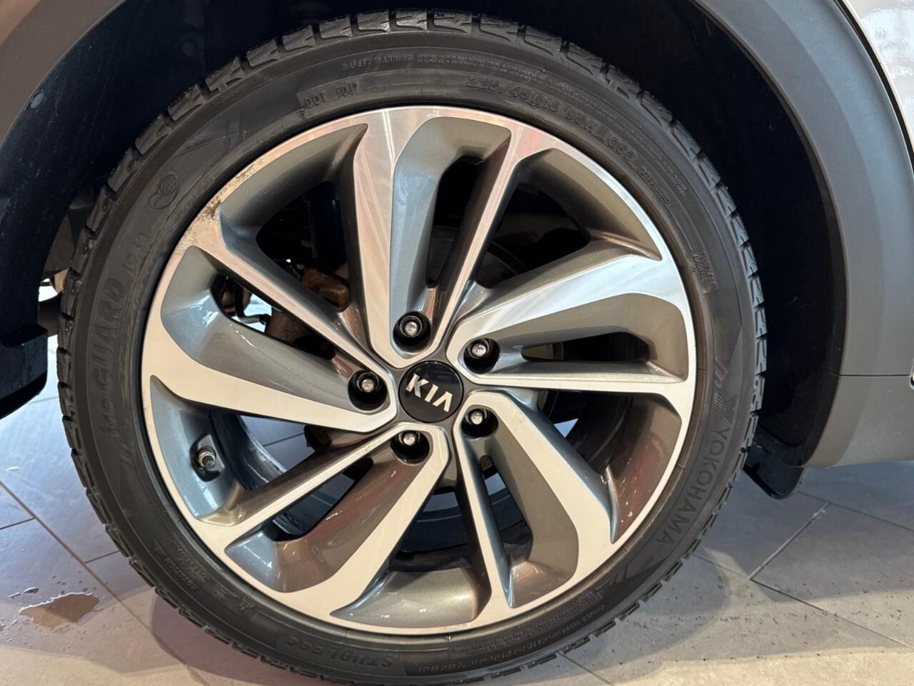 2019 Kia NIRO SX Touring FWD Photo