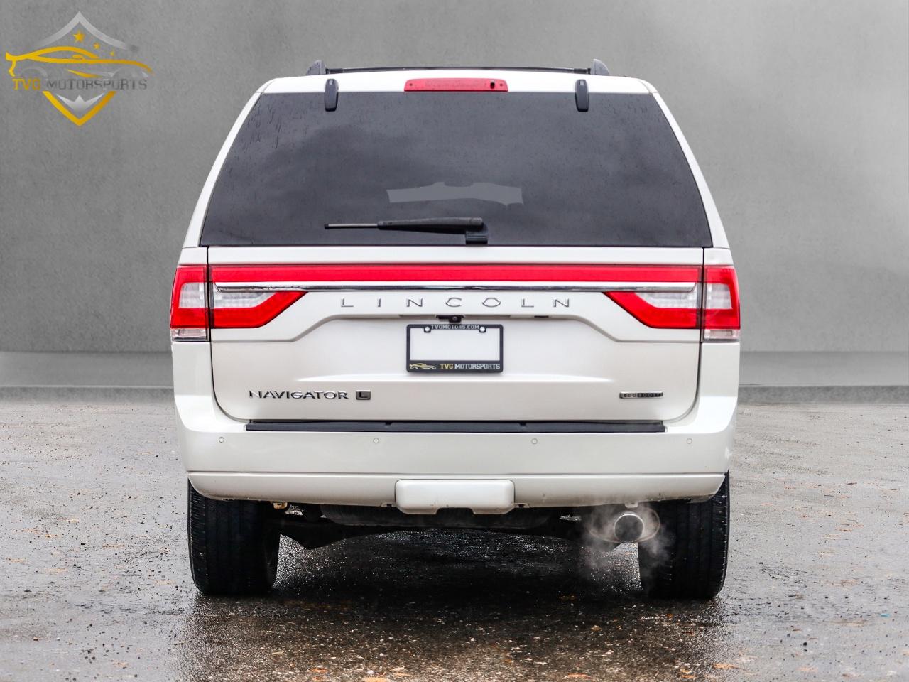 2016 Lincoln Navigator RESERVE 4WD PWR BOARDS - CERTIFIED! Photo